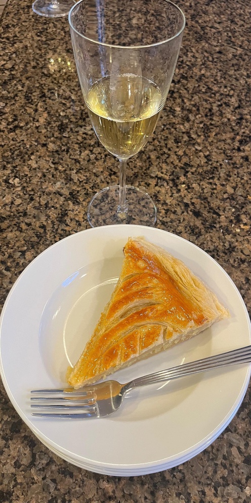 Discover the Art of making the French traditional Galette des Rois