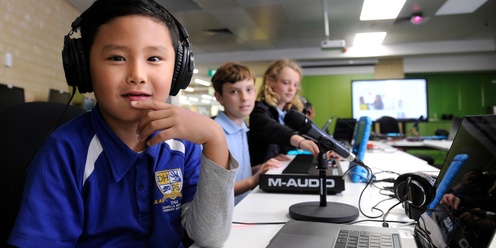 Recording Christmas Carols - Karrinyup Library