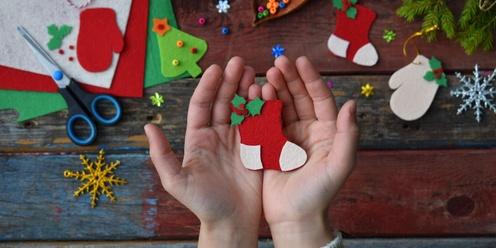 Decorate a Festive Wooden Magnet
